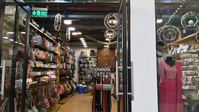 Transit Shop